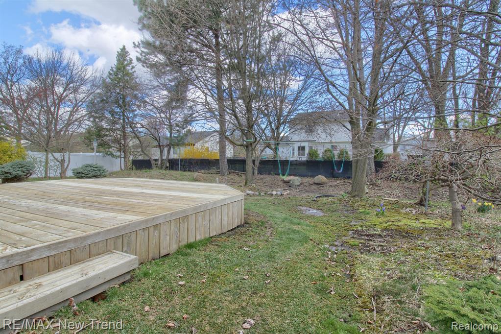 24802 SARAH FLYNN, Novi, MI — Photo 38
