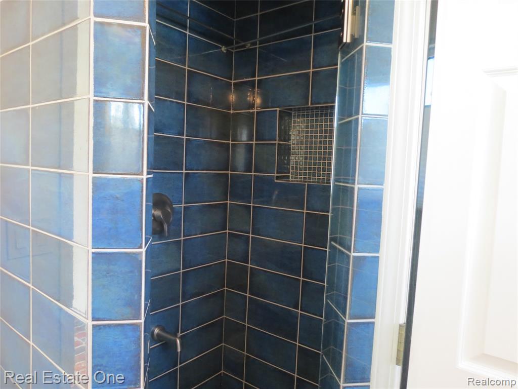 4583 Allen Cove Road, Luna Pier, MI 48157 — Photo 29