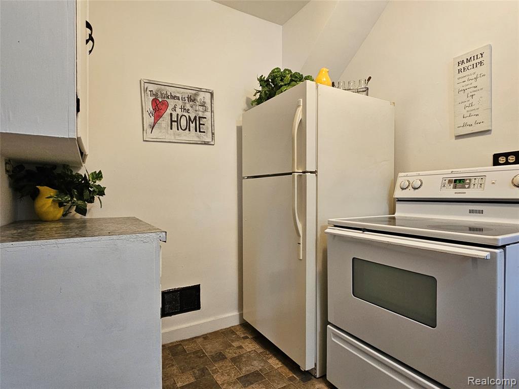 705 N Trumbull Street, Bay City, MI 48708 — Photo 30