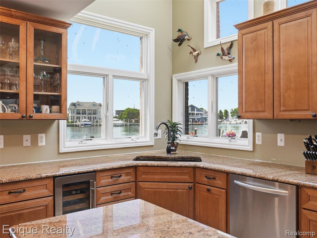 33124 N River Road, Harrison Township, MI — Photo 17