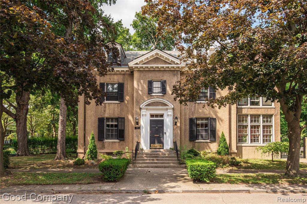 1704 Iroquois Street, Detroit, MI 48214 — Photo 2