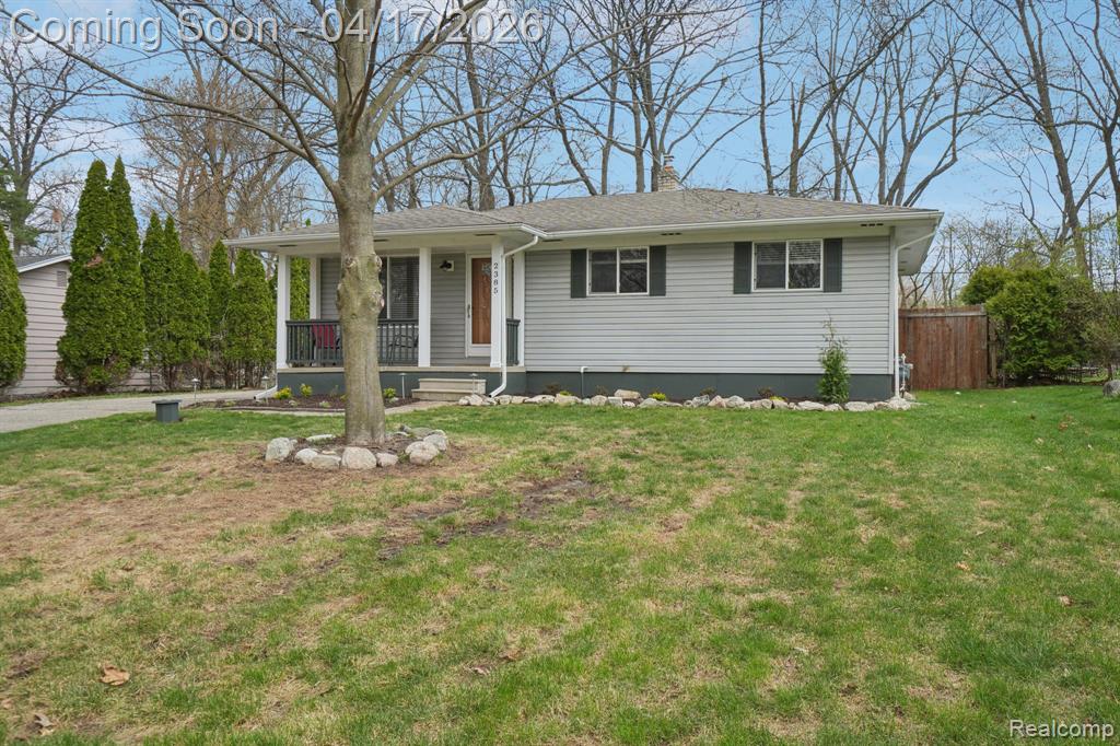 2385 Keith Road, West Bloomfield, MI 48324 — Photo 2