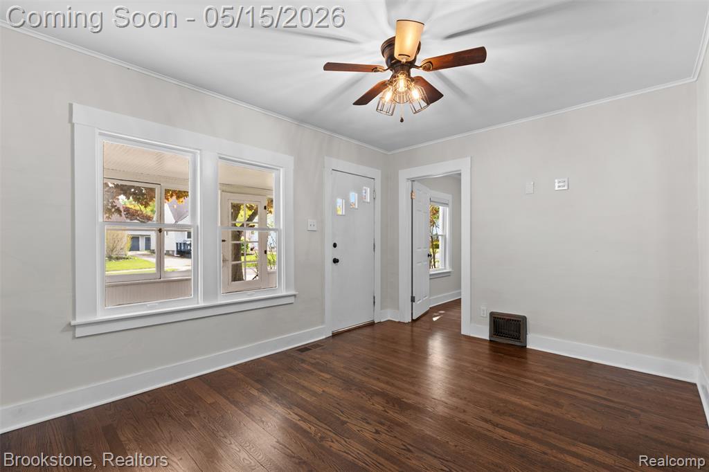 142 Massoit Street, Commerce Twp, MI — Photo 10