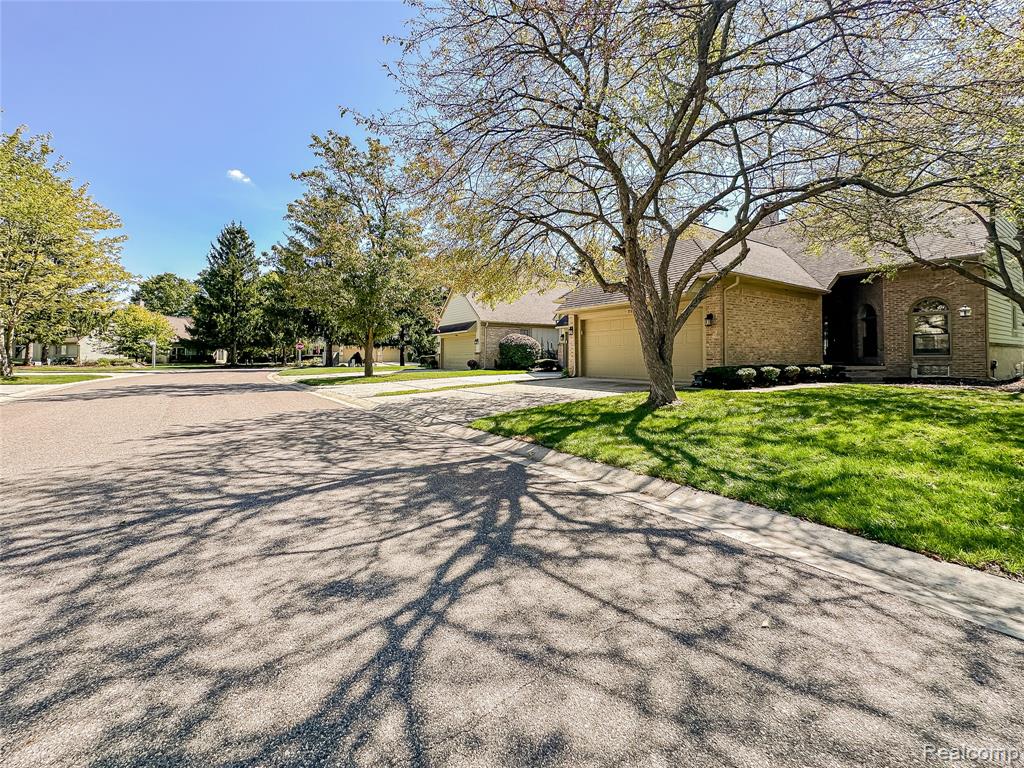 2591 Maple Forest Court, 1, Wixom, MI 48393 — Photo 22