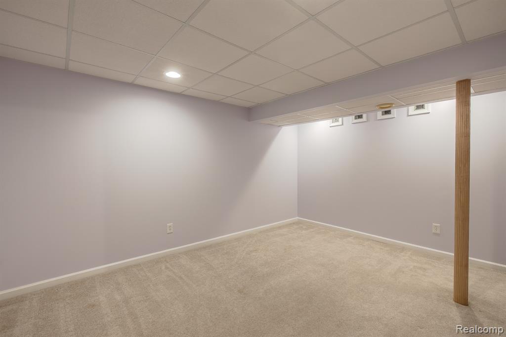 948 McClellan Street, Lake Orion, MI 48362 — Photo 27