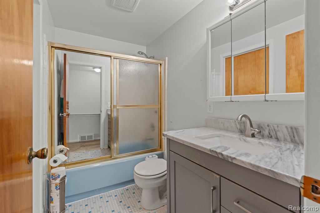 4330 15 MILE Road, Sterling Heights, MI 48310 — Photo 12