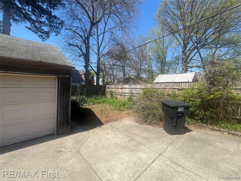 18655 Monica Street, Detroit, MI 48221 — Photo 23