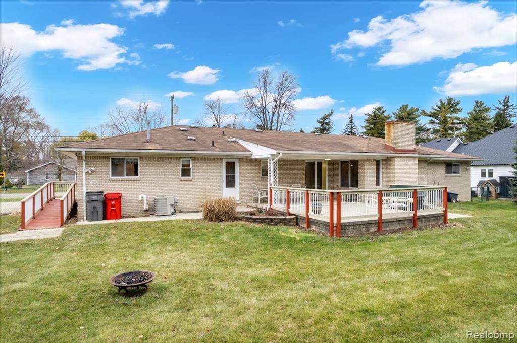 44680 Elizabeth Road, Clinton Twp, MI 48036 — Photo 24