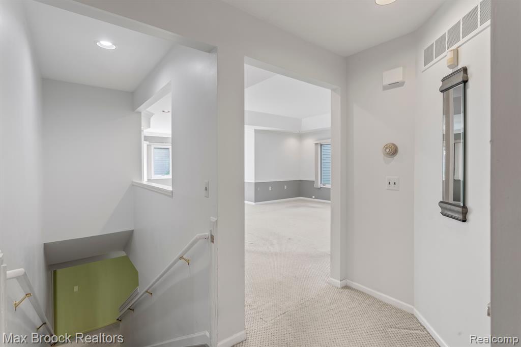 21394 Magnolia Court, 7, Farmington Hills, MI 48336 — Photo 12