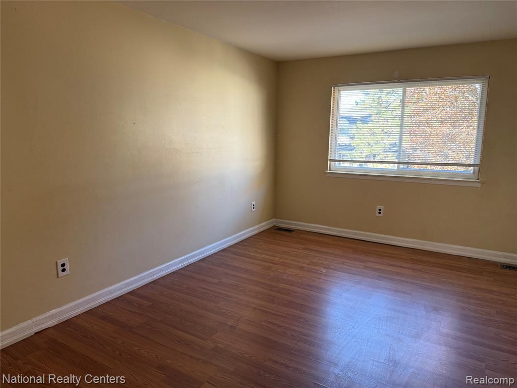41846 Langley Drive, Sterling Heights, MI 48313 — Photo 10