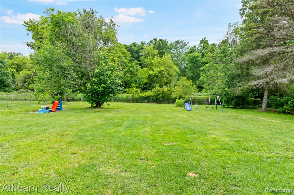 7156 Sharp Road, Swartz Creek, MI 48473 — Photo 5