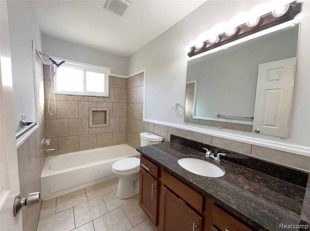 42195 Fairview Drive, Canton, MI 48187 — Photo 12