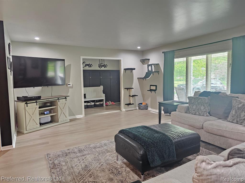 6120 SIERRA Pass, Flint, MI 48532 — Photo 16