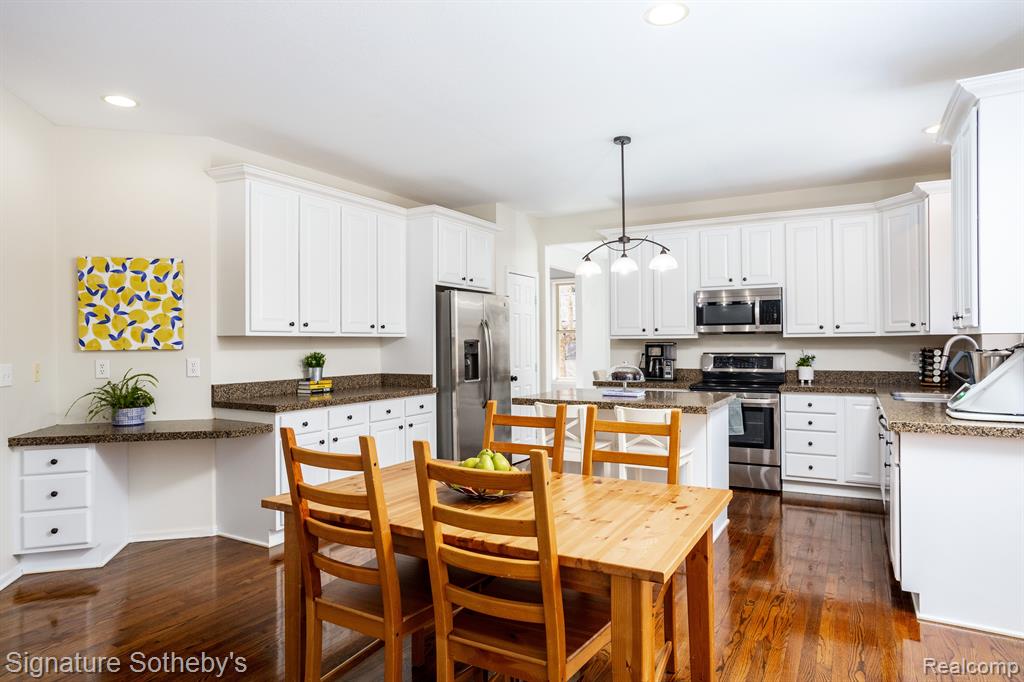 4718 Wildflower Court, Ann Arbor, MI 48108 — Photo 23