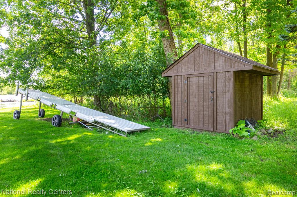 8706 Buckland Drive, South Lyon, MI 48178 — Photo 52
