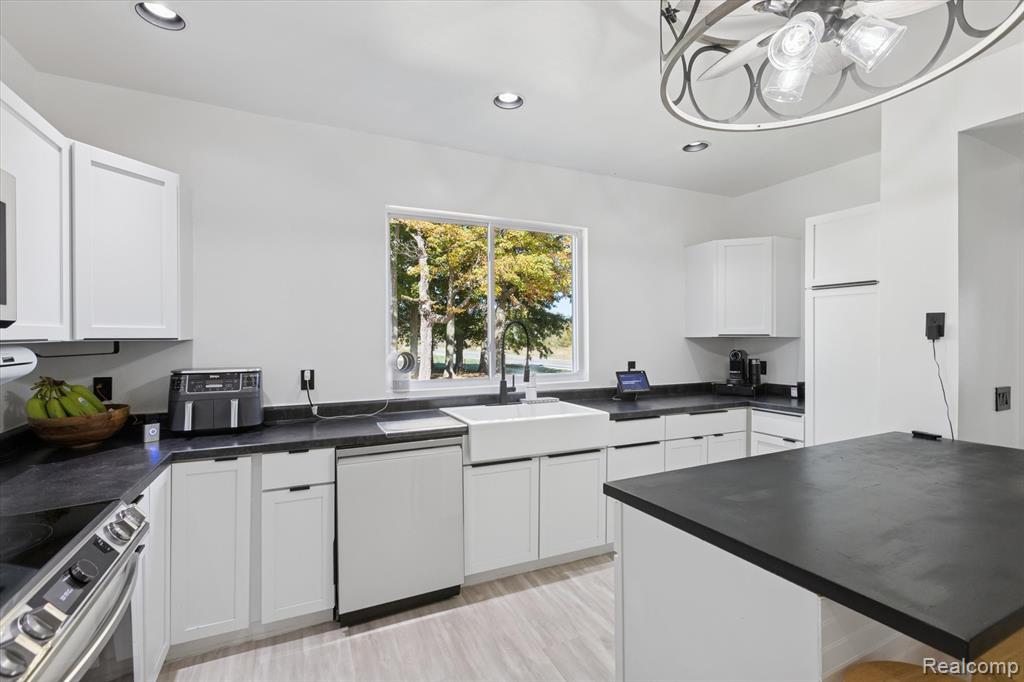 4121 Sheridan Road, MI 48433 — Photo 14