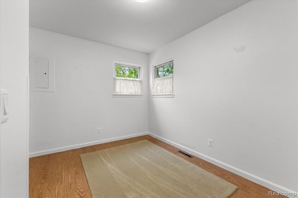 719 Hartner Drive, Holly, MI 48442 — Photo 16