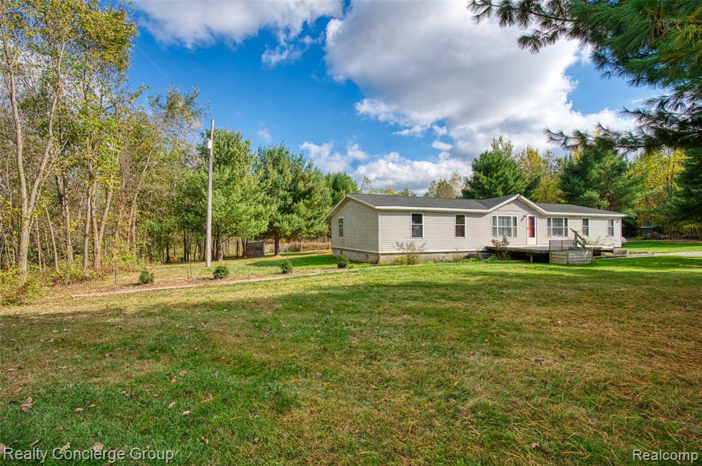 16013 Bird Road, Linden, MI 48451 — Photo 2