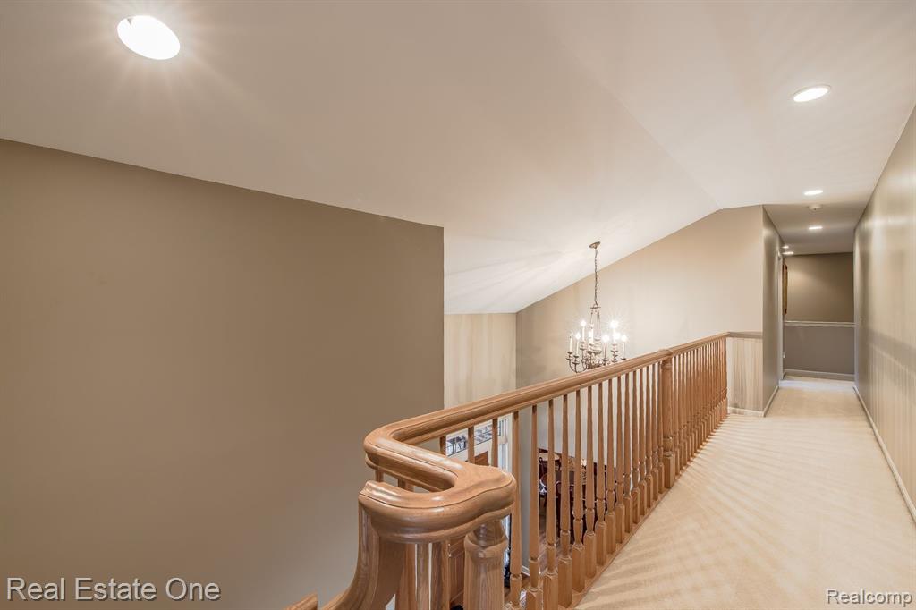 9316 LAKEBLUFF Drive, Clarkston, MI 48348 — Photo 48