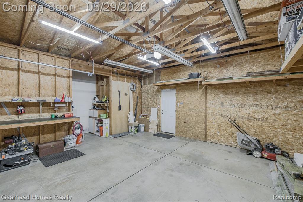 2831 Watkins Lake Road, Waterford, MI 48328 — Photo 29