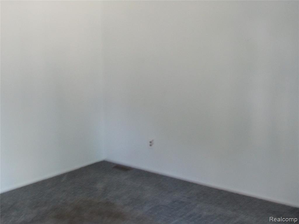 8160 Fenton, Dearborn Heights, MI 48127 — Photo 20