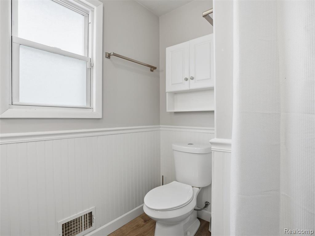 15380 Maxwell Avenue, Plymouth, MI 48170 — Photo 24
