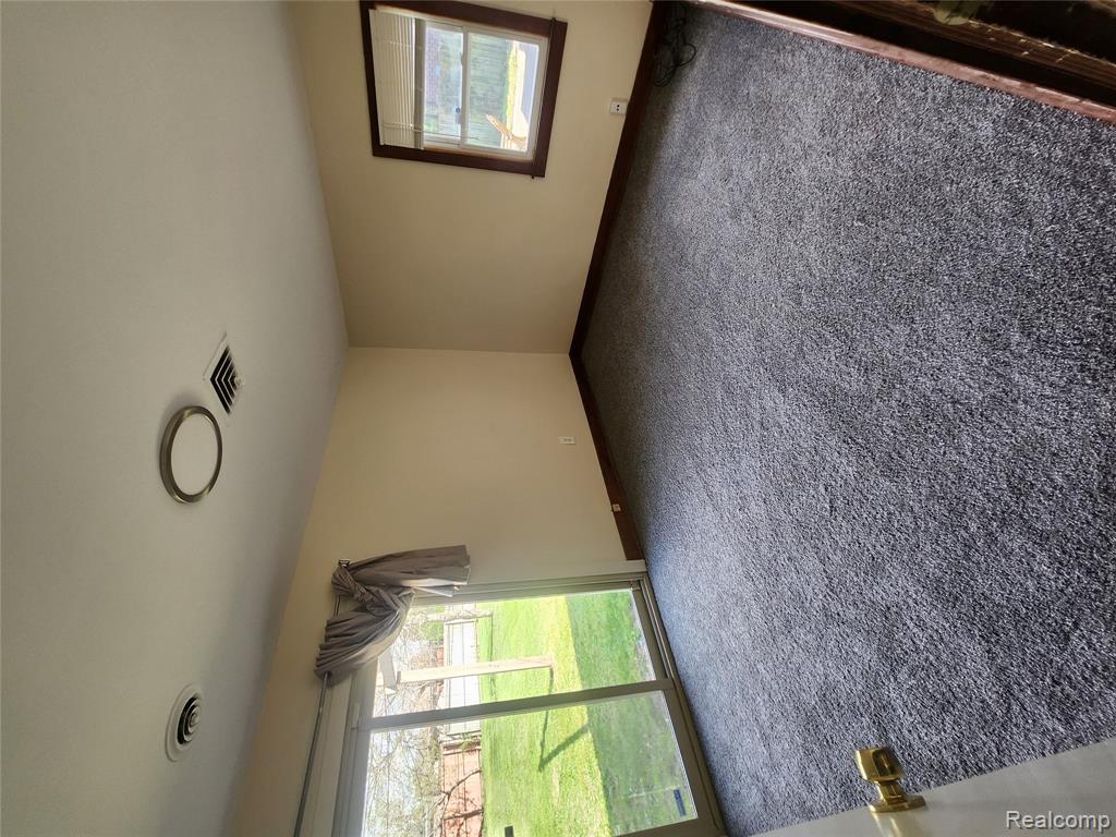 6878 Drexel Street, Dearborn Heights, MI 48127 — Photo 12
