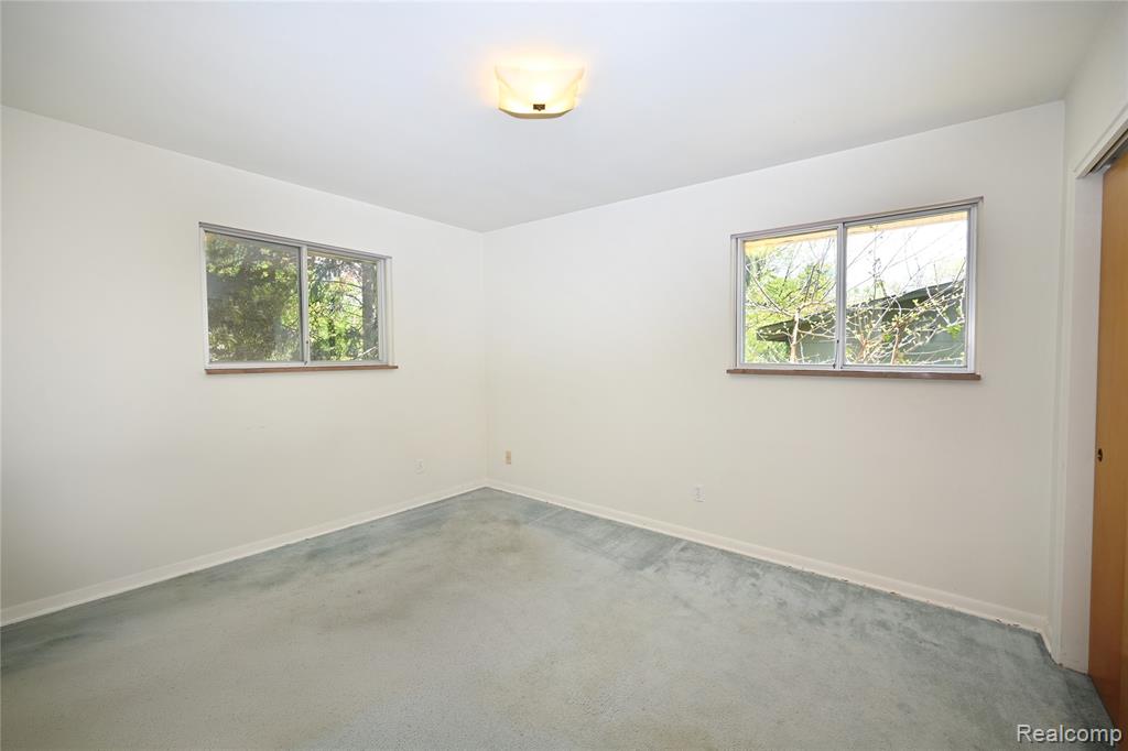 2765 Lahser Road, Bloomfield Hills, MI 48304 — Photo 23