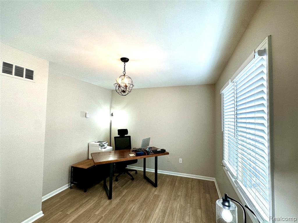 85 Overlake Drive, Lake Orion, MI 48362 — Photo 21