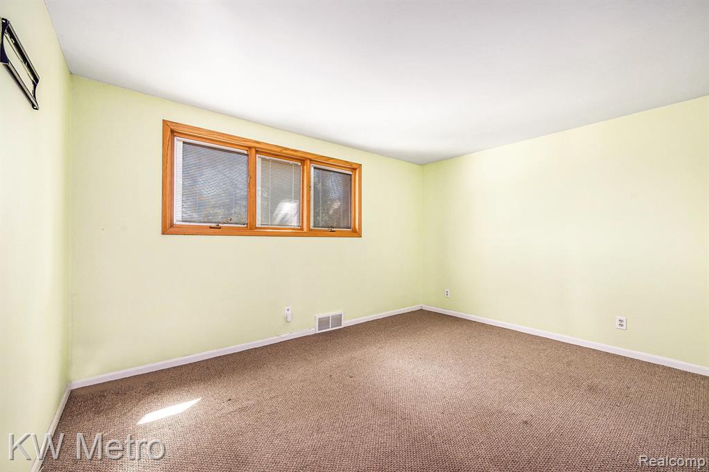 9608 Mercedes, Redford, MI 48239 — Photo 13
