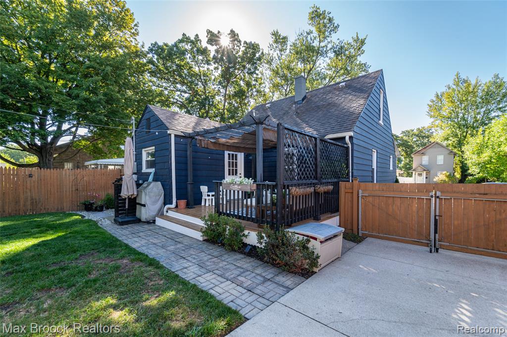 74 W Elza Avenue, Hazel Park, MI 48030 — Photo 19