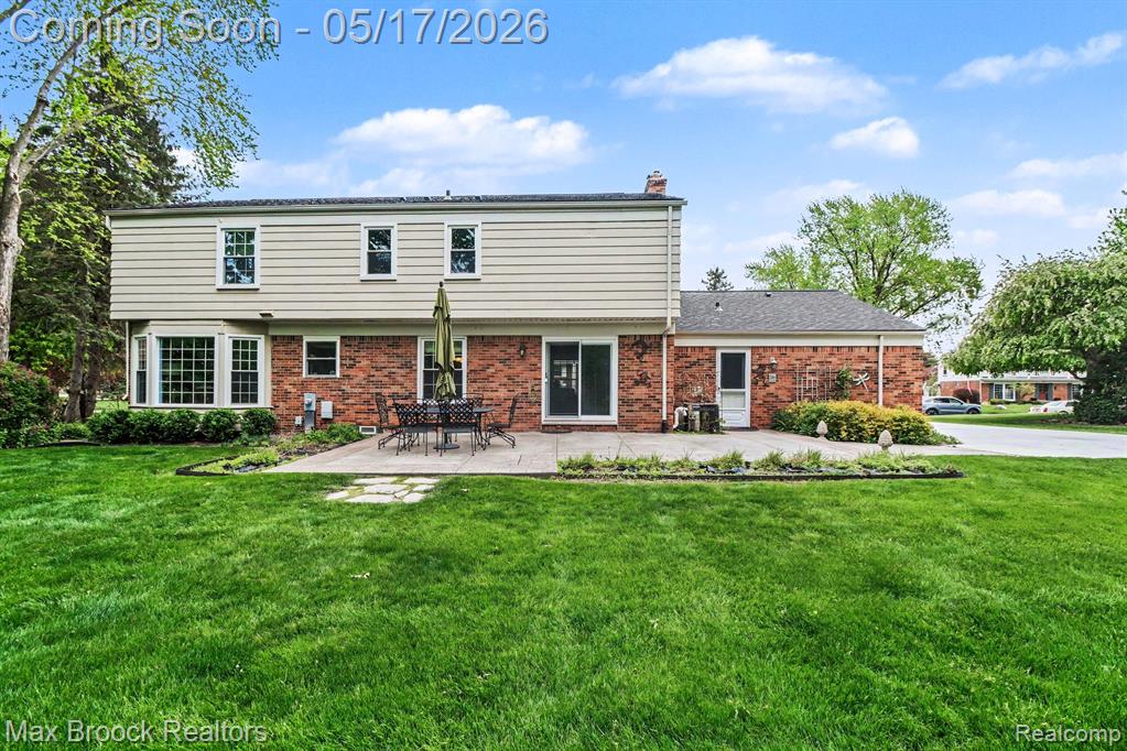 2004 Bootmaker Lane, Bloomfield Hills, MI 48304 — Photo 25