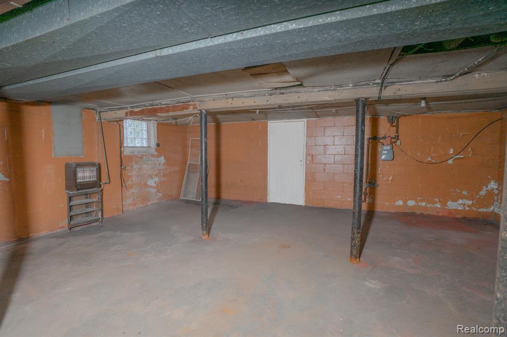 5672 Saint Clair Street, Detroit, MI 48213 — Photo 23