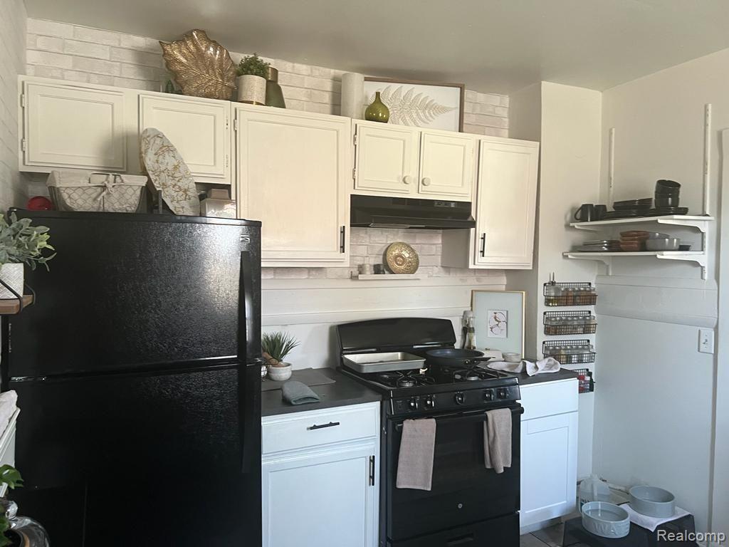 2150/2152 CRANE Street, Detroit, MI 48214 — Photo 21