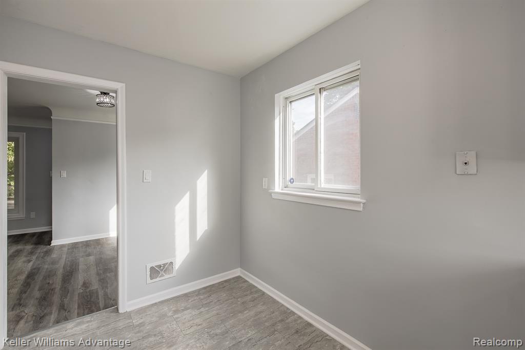 871 Menominee Road, Pontiac, MI 48341 — Photo 28