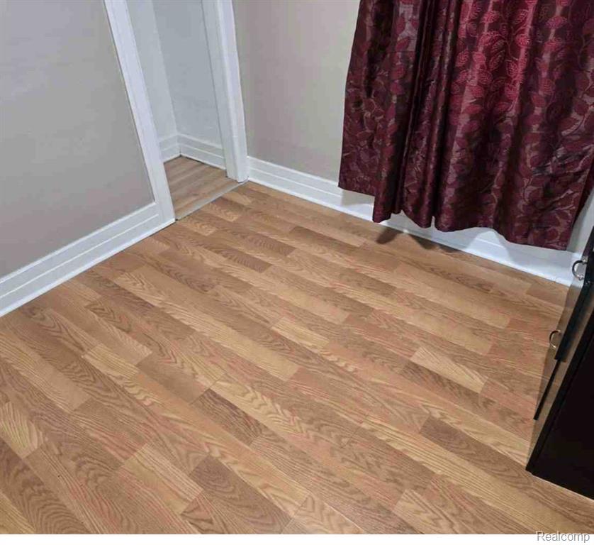 9537 CHAREST Street, Hamtramck, MI 48212 — Photo 2