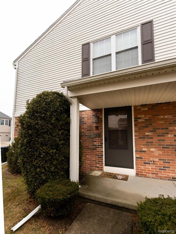 15757 N Franklin Drive, Clinton Twp, MI 48038