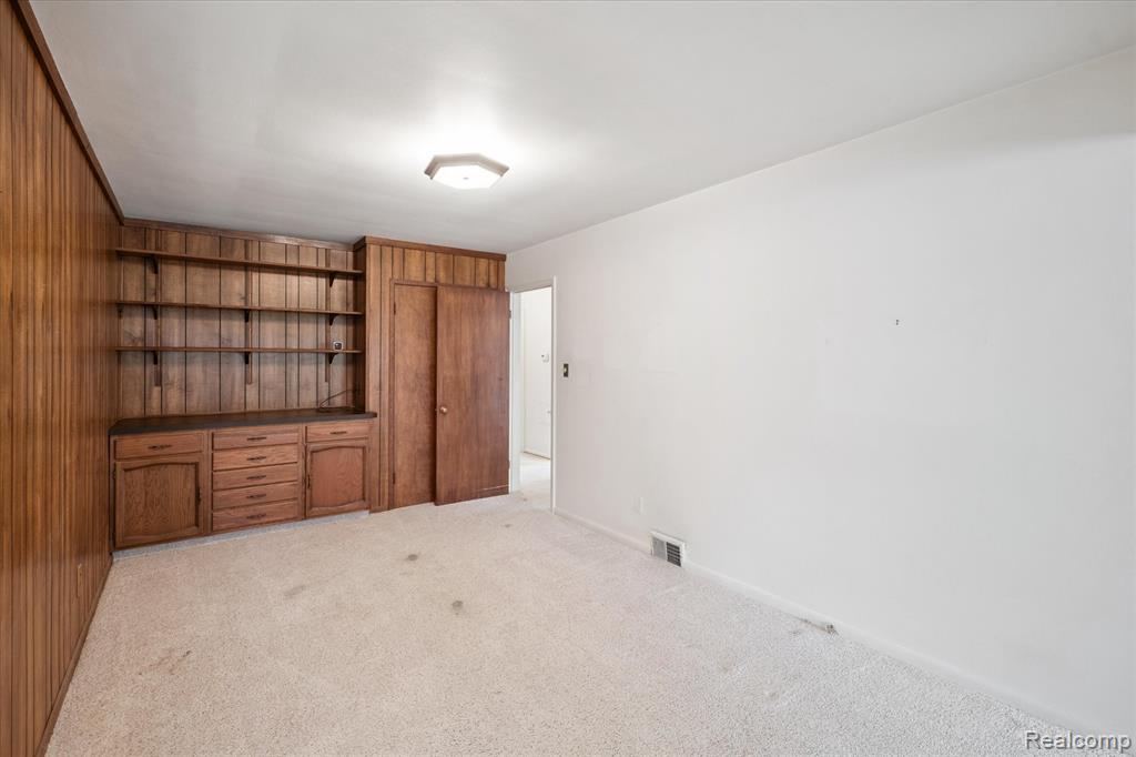 18870 Beverly Road, Beverly Hills, MI 48025 — Photo 15