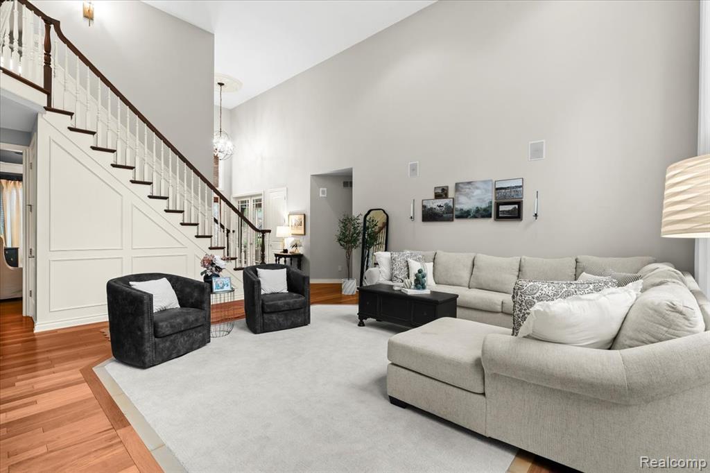 10734 Stoney Point Drive, South Lyon, MI 48178 — Photo 9