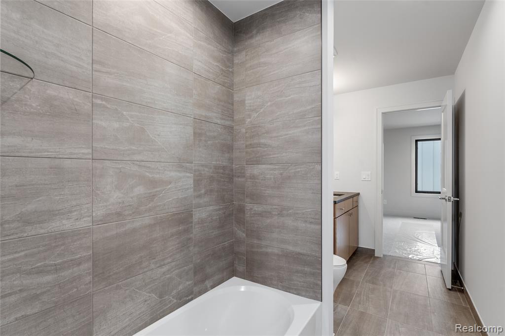 53 South Trail Court, Troy, MI 48083 — Photo 31