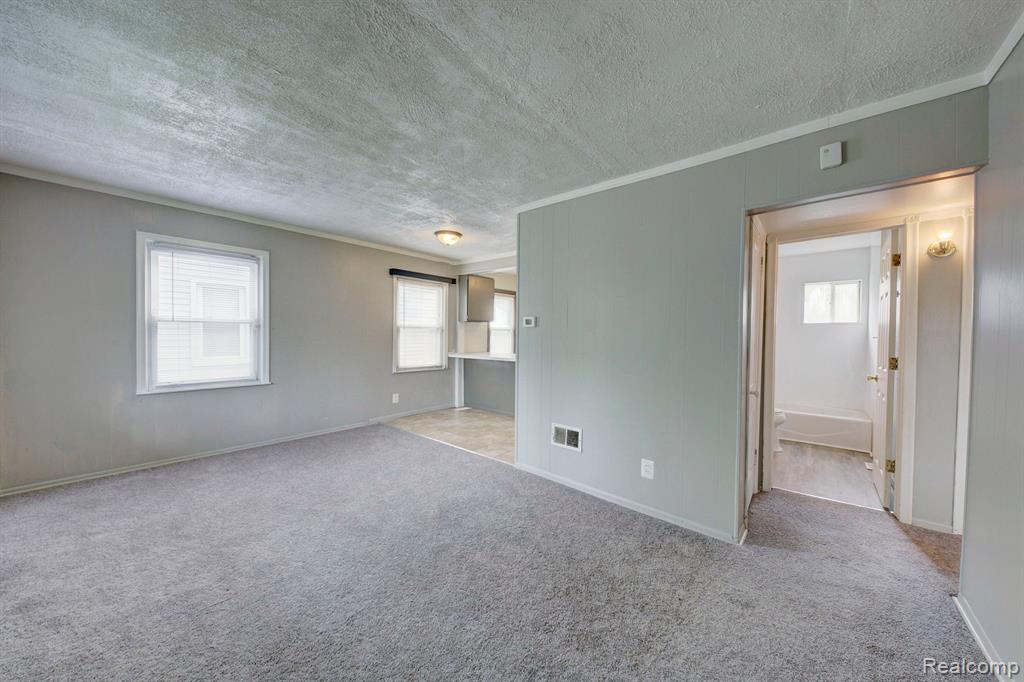 4424 COLUMBUS Street, Wayne, MI 48184 — Photo 3