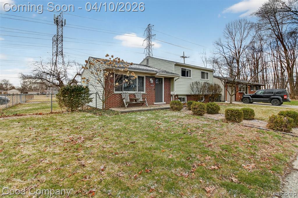 41036 Paign Drive, Sterling Heights, MI 48313 — Photo 2