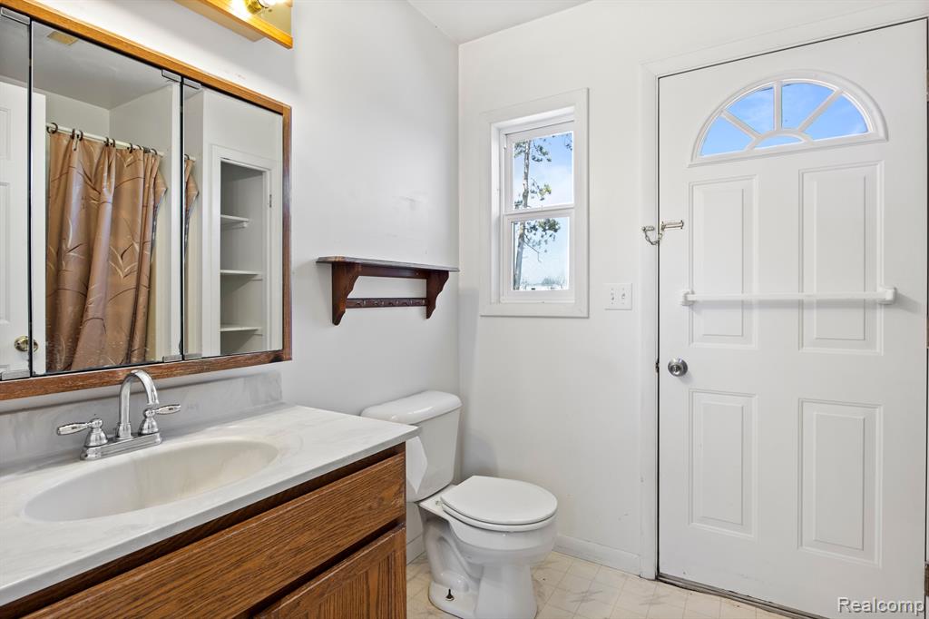 10610 N ADRIAN, Tecumseh, MI 49286 — Photo 35
