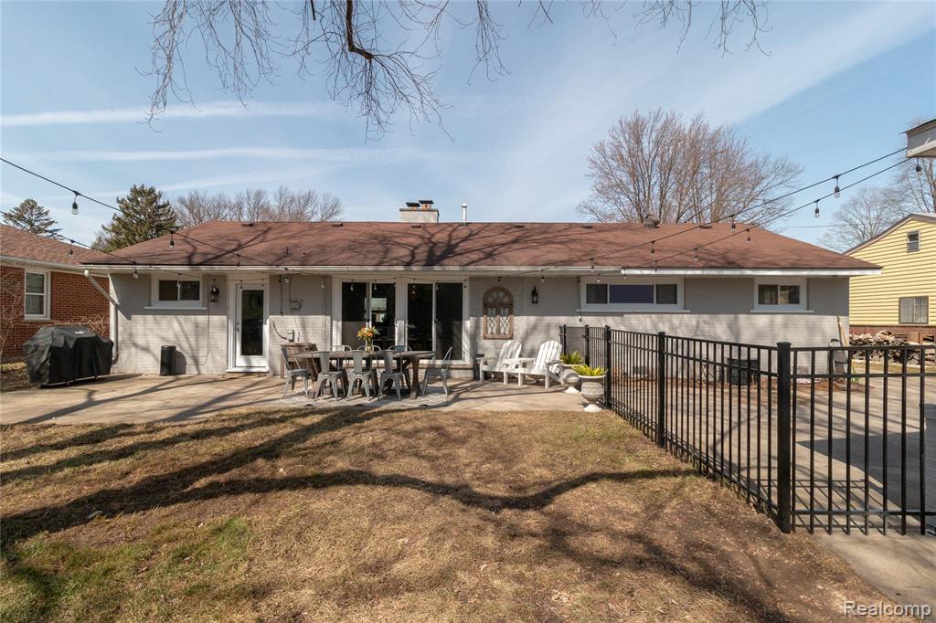 41071 Micol Drive, Plymouth, MI 48170 — Photo 18