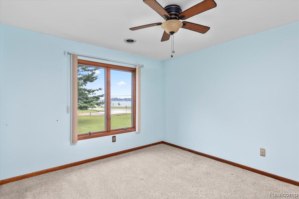 9200 RIVER Road, 3, Clay, MI 48001 — Photo 30