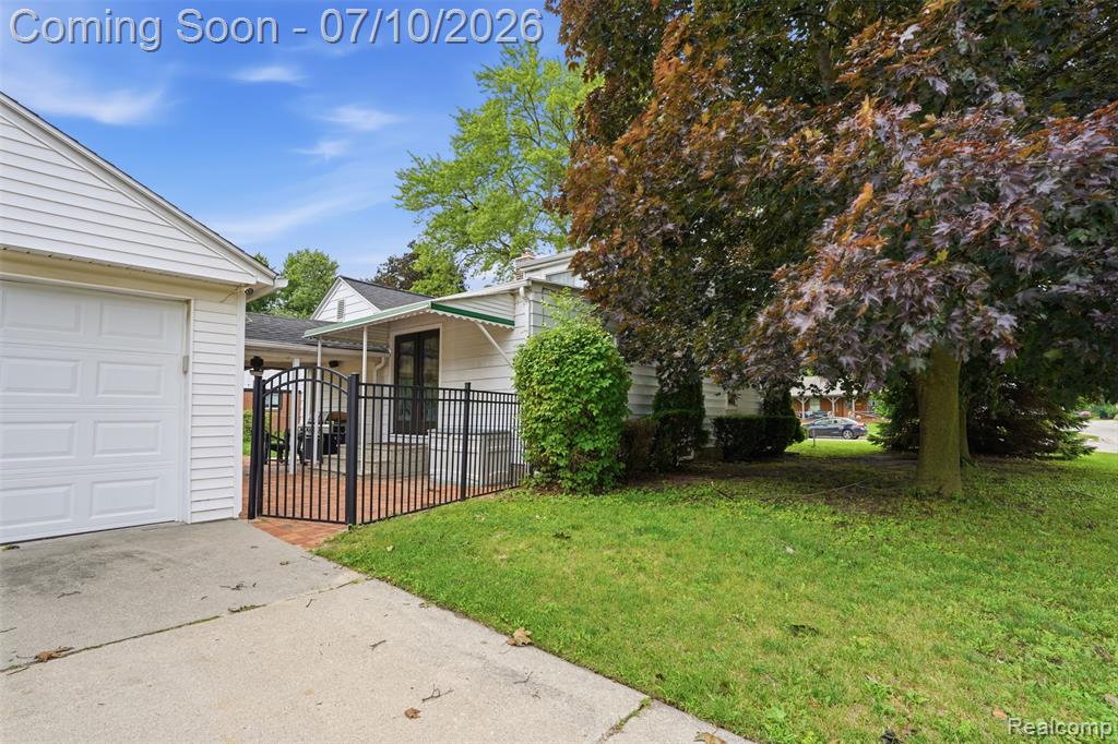 1642 Lathers Street, Garden City, MI — Photo 28