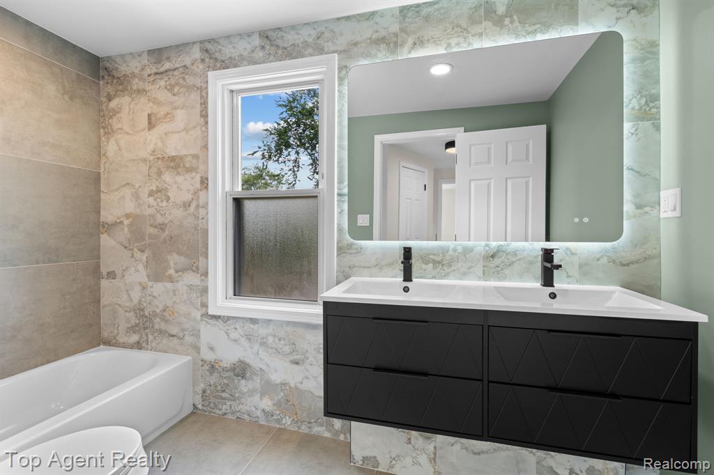 17585 Faust Avenue, Detroit, MI 48219 — Photo 22