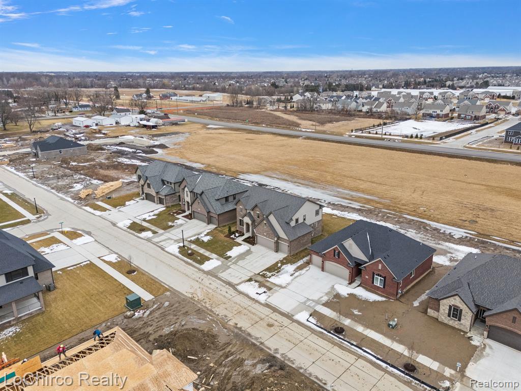49387 LANGFORD Drive, Macomb, MI 48044 — Photo 50