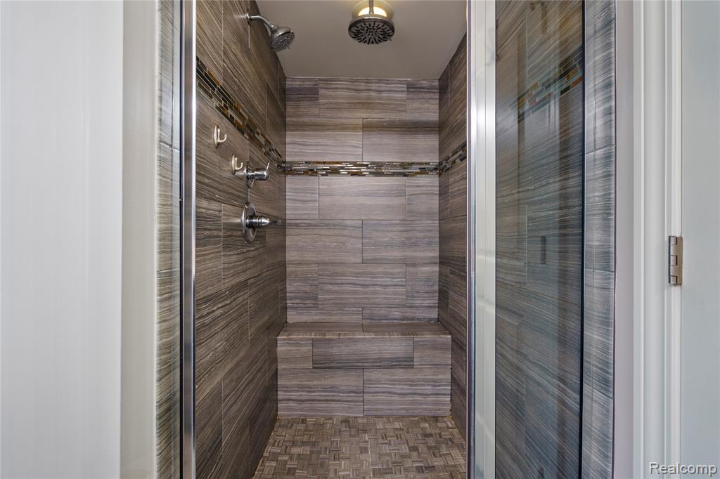 800 N Dorchester Avenue, Royal Oak, MI 48067 — Photo 34