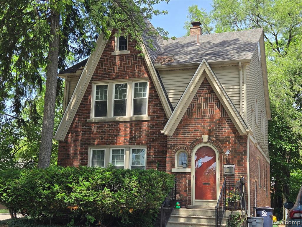 903 E 3rd Street E, Royal Oak, MI 48067 — front exterior